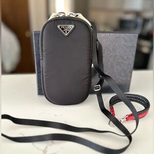 PRADA
Black nylon Crossbody Phone Pouch Bag 1DH030